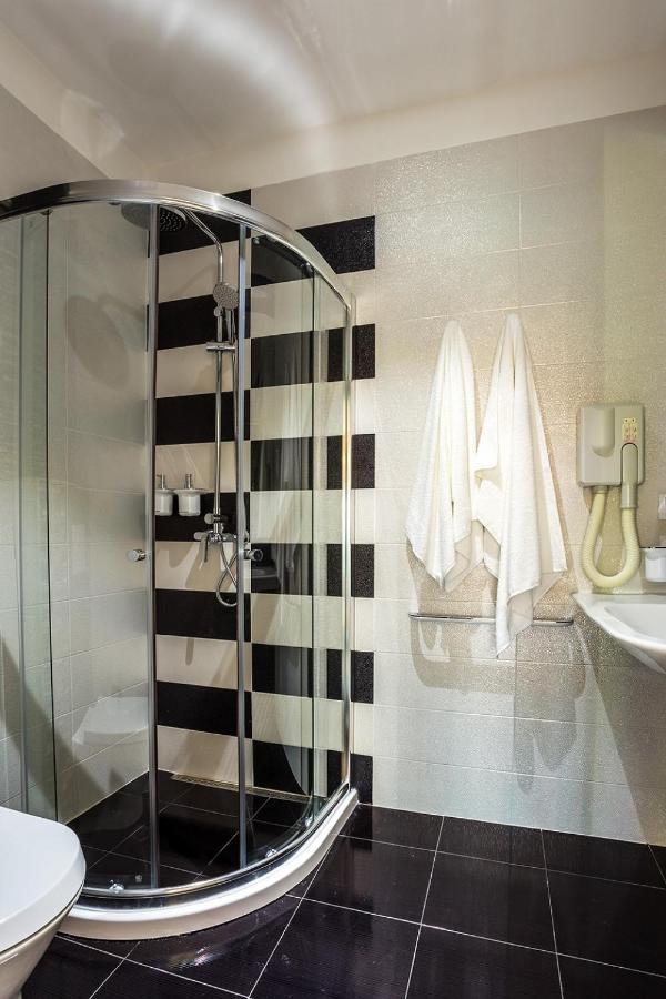 Complex Europe Hotel Dolna Banya Bagian luar foto
