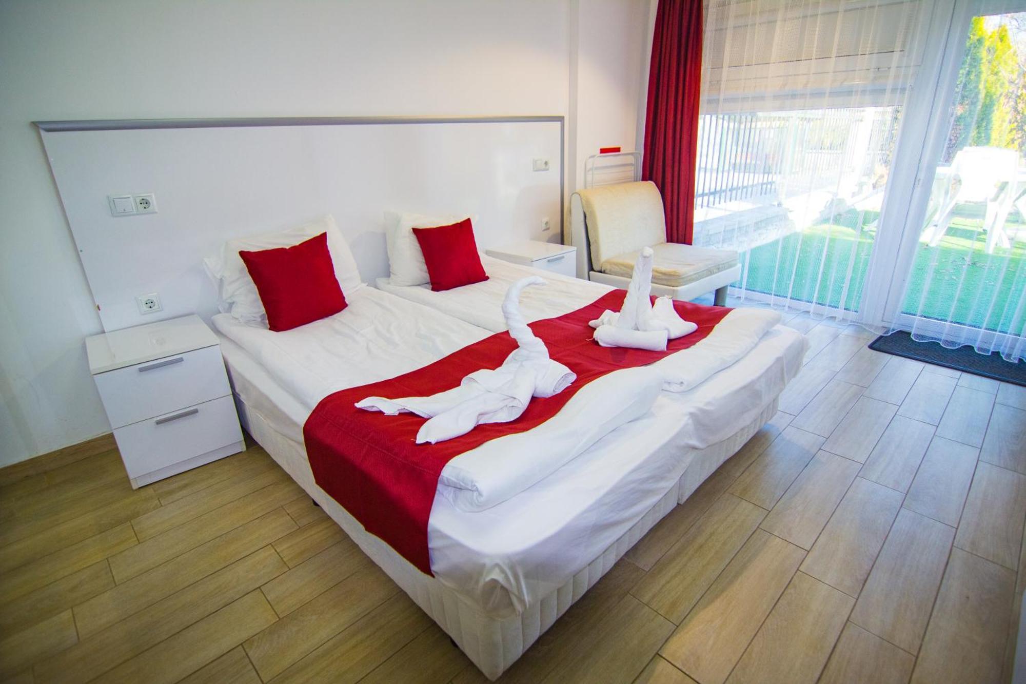 Complex Europe Hotel Dolna Banya Bagian luar foto