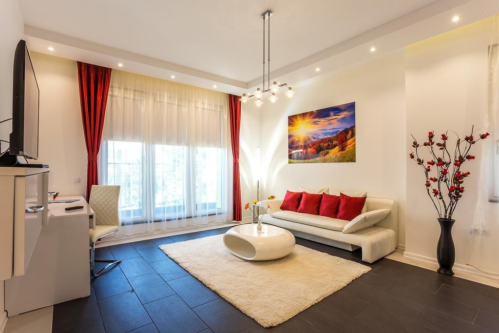 Complex Europe Hotel Dolna Banya Bagian luar foto