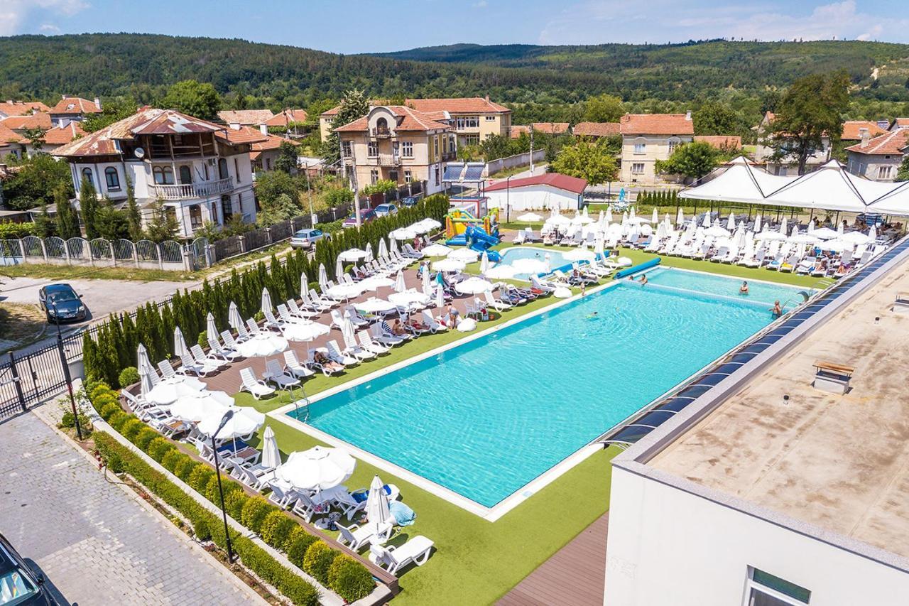 Complex Europe Hotel Dolna Banya Bagian luar foto