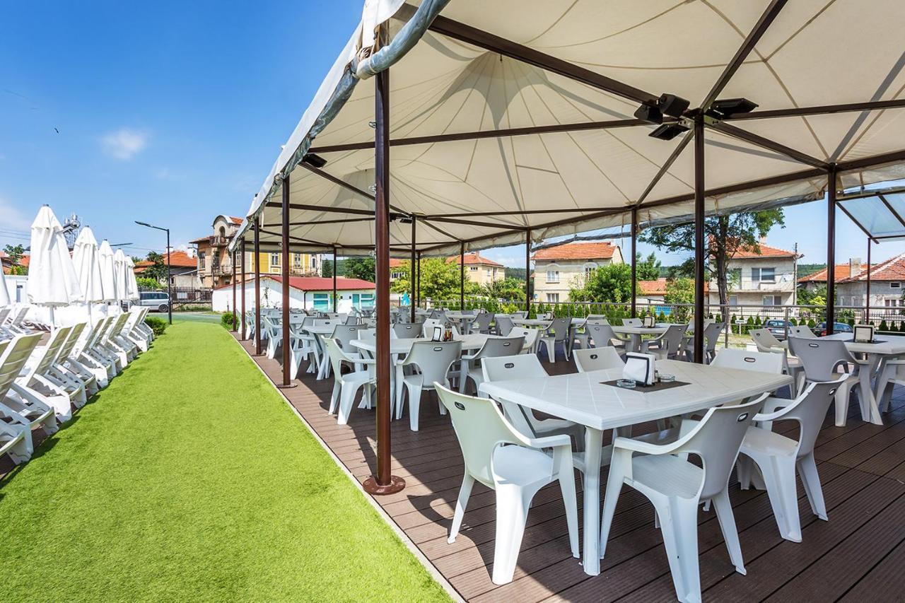Complex Europe Hotel Dolna Banya Bagian luar foto